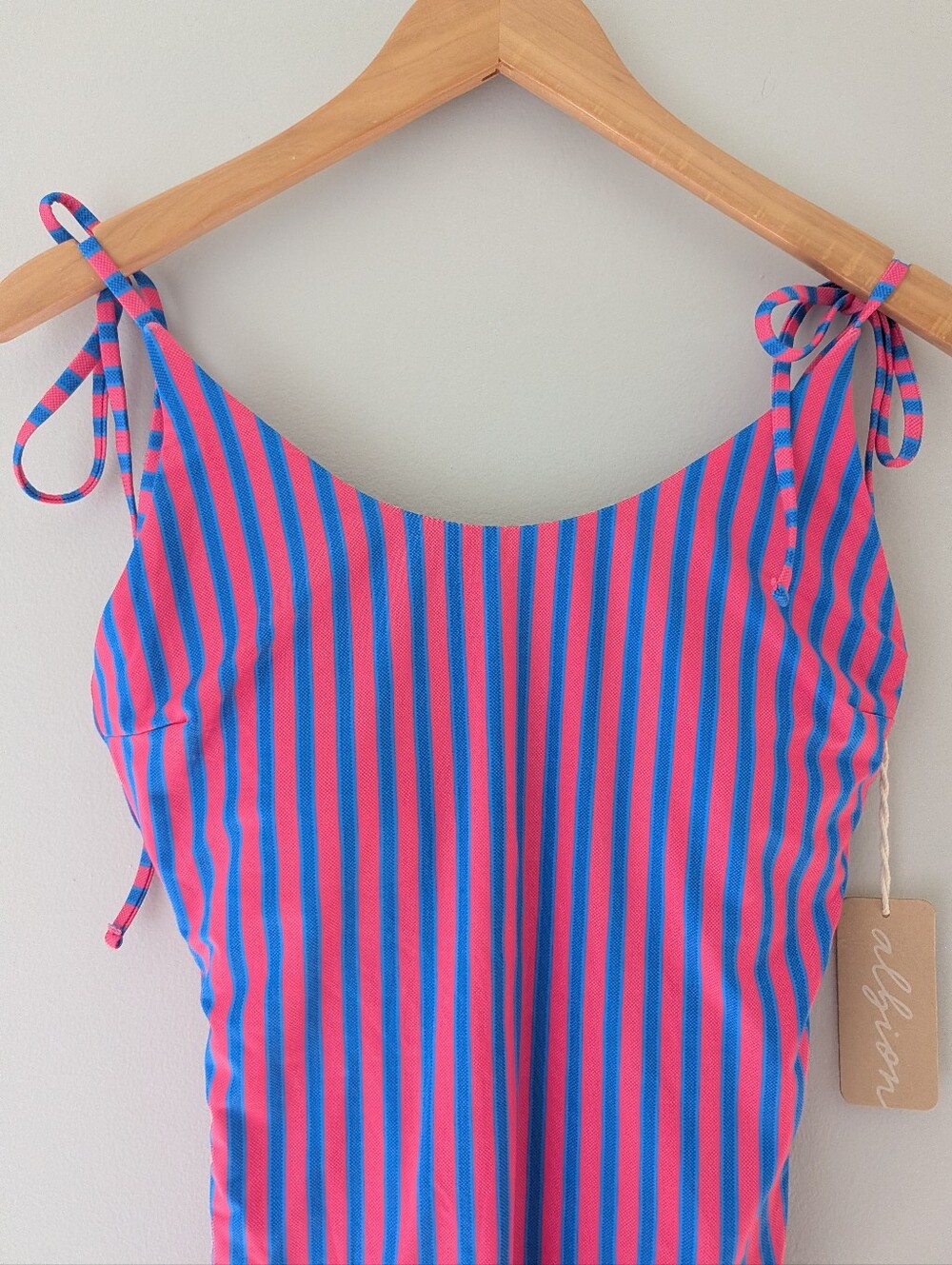 NWT Albion Fit Natalie One Piece Swimsuit L Berry Stripe Pink Blue $138 - Picture 2 of 7